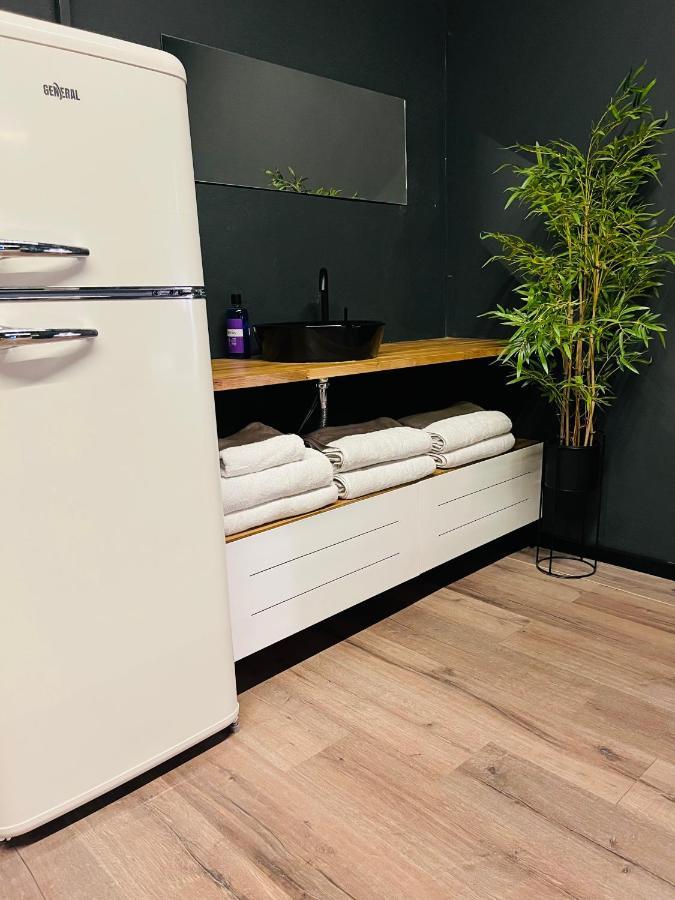 Ofek's Place - Midtown Tlv