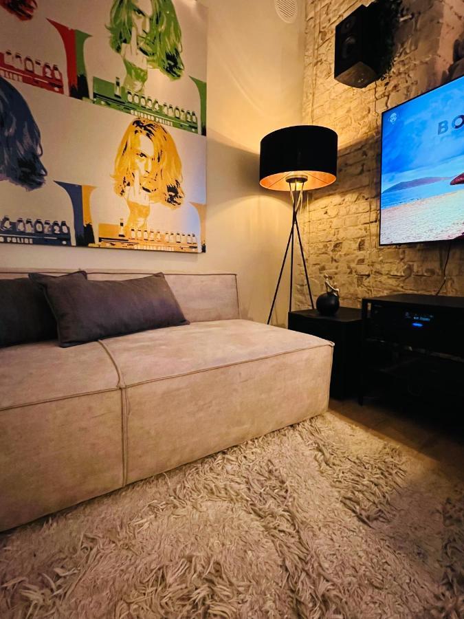 Ofek's Place - Midtown Tlv Хостел Тель-Авив