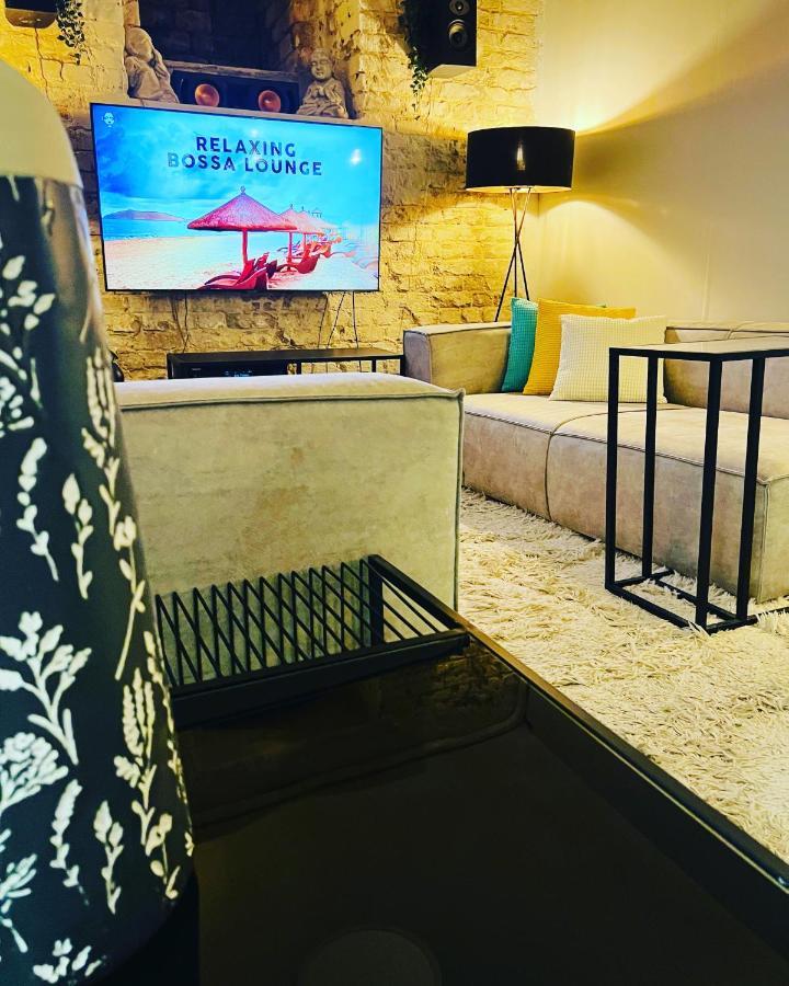 Хостел Ofek's Place - Midtown Tlv
