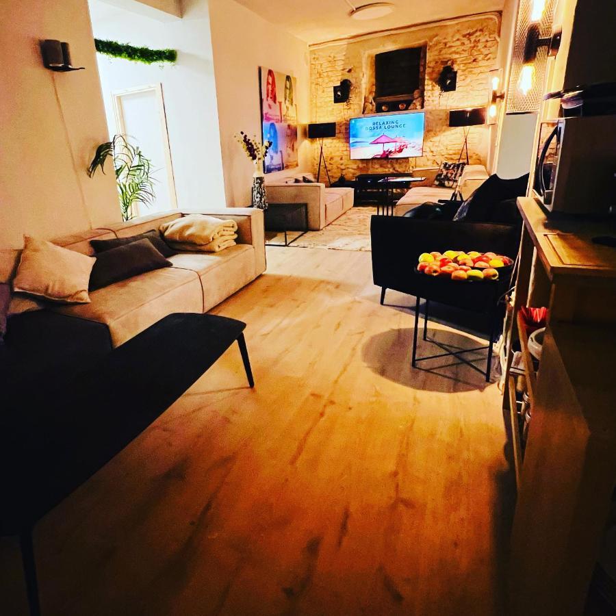Ofek's Place - Midtown Tlv Хостел