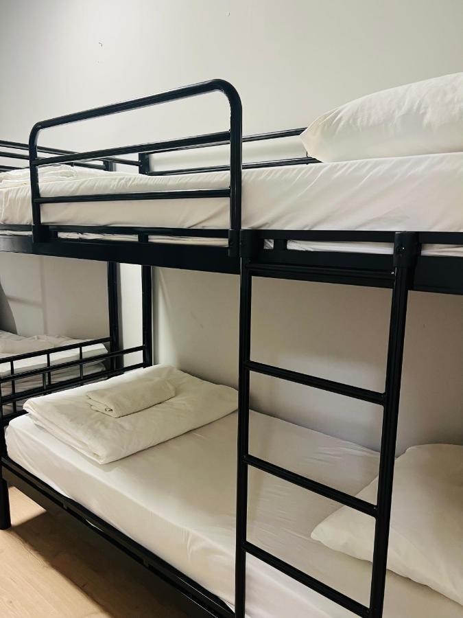 Ofek's Place - Midtown Tlv Хостел Тель-Авив