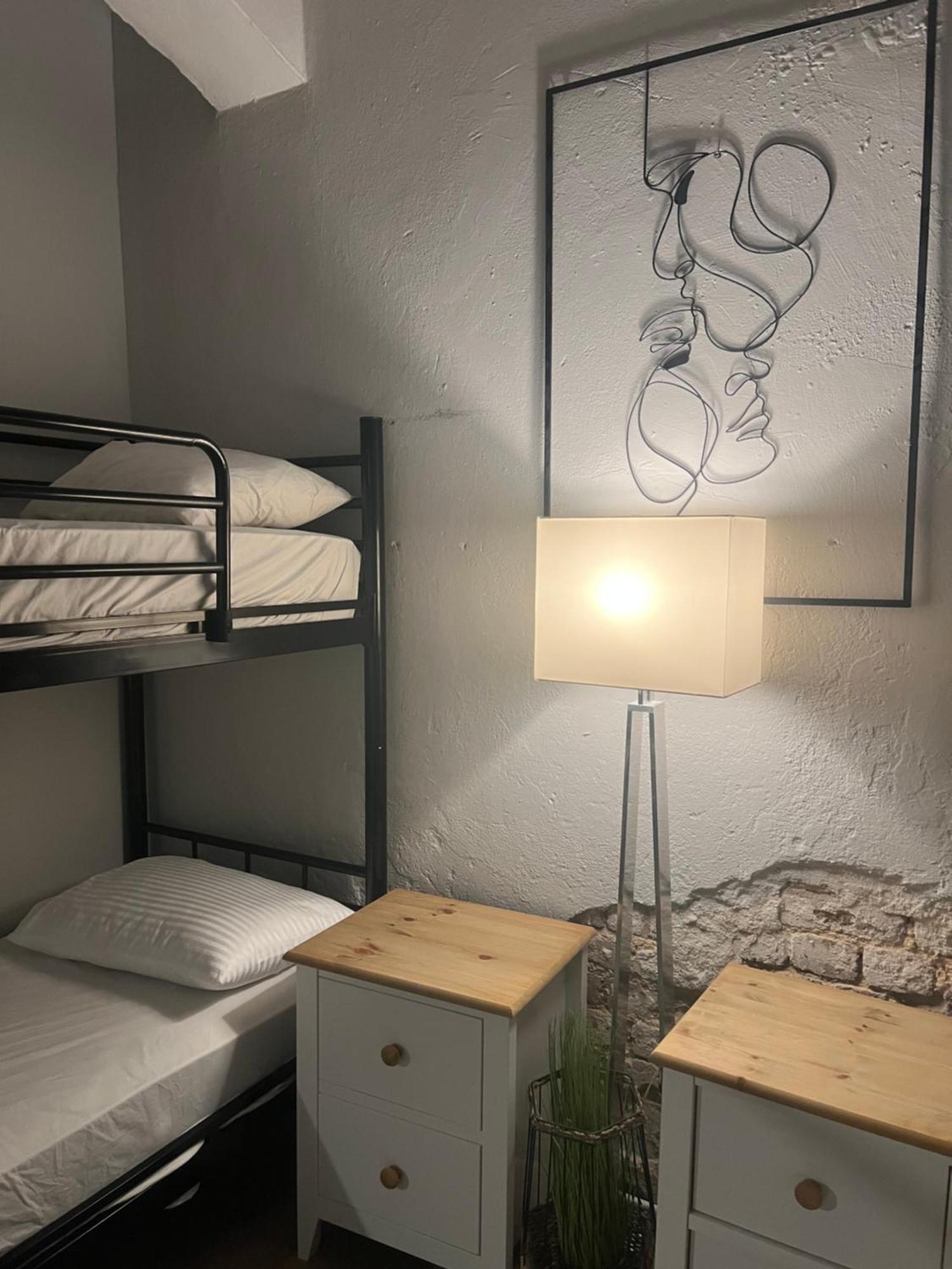 Ofek's Place - Midtown Tlv Ostello *
